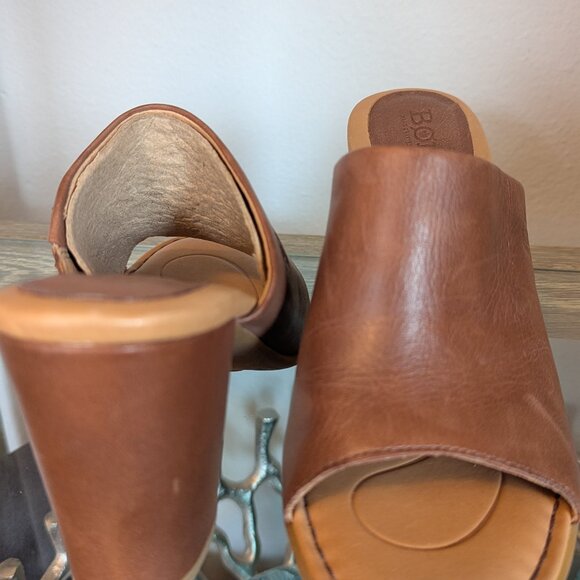 Clarks Brown Mule Shoes - Picture 8 of 9